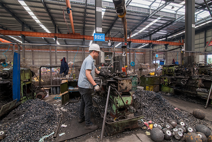 信州区网架配件-螺栓球加工车间